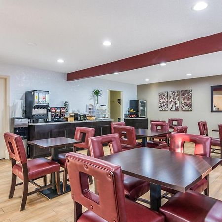 Red Roof Inn Williamsburg Luaran gambar
